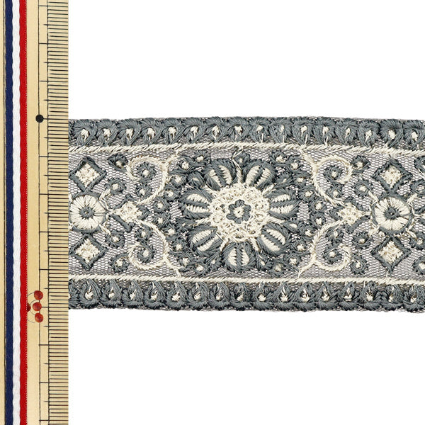 【数量5から】 手芸ブレード 『2024 SSインド刺繍ブレード グレー×ホワイト 2160F』