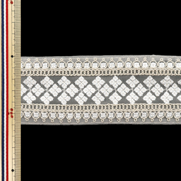 【数量5から】 手芸ブレード 『2022 インド刺繍ブレード ホワイト×ベージュ 44239A』