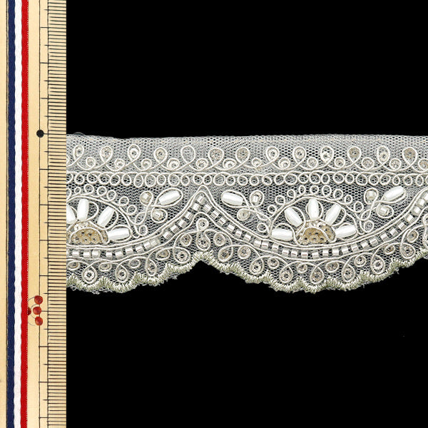 【数量5から】 手芸ブレード 『インド刺繍ブレード 約4.5cm幅 シルバー M-1168E』