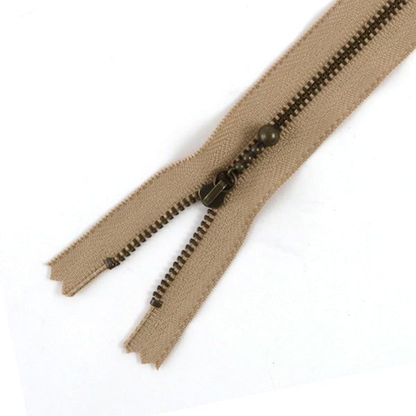 Reißverschluss "Eve Schiftthsner 20cm 573 Farbe" YKK