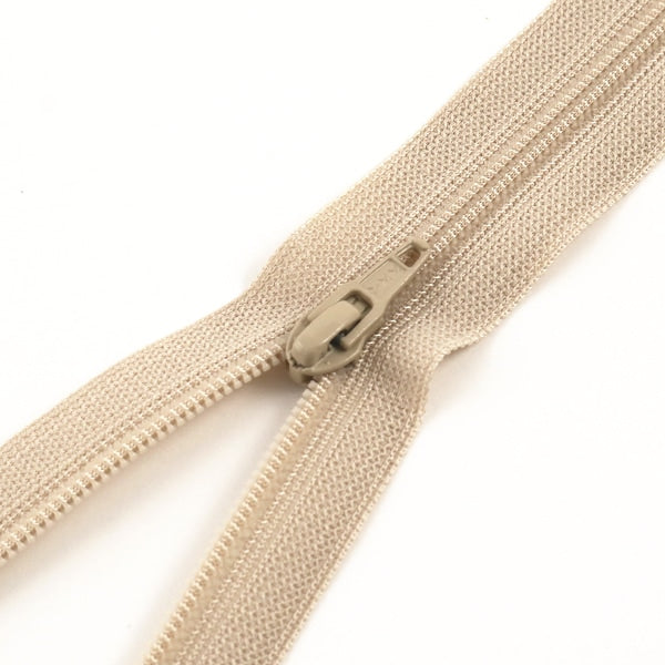 Молния "Плоский трикотаж 20 см 572 Цвет DA" YKK