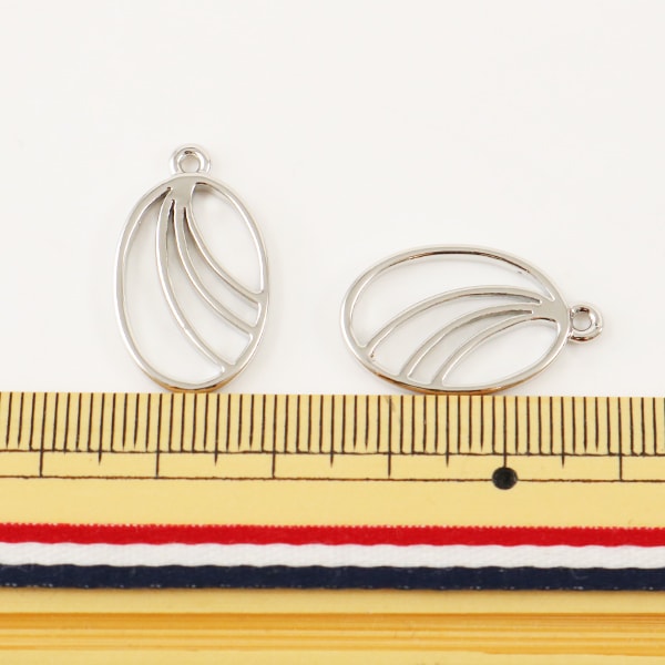 レジンパーツ 『レジンフレーム 月の輪3 銀色 20mm 2個入』