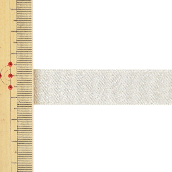الشريط 『تُباع بقطعة واحدة من لؤلؤ الساتان』الشريط العرض تقريبا 1.6 سم × اللفة 3 م رقم 824 كريم 58867 بوصة