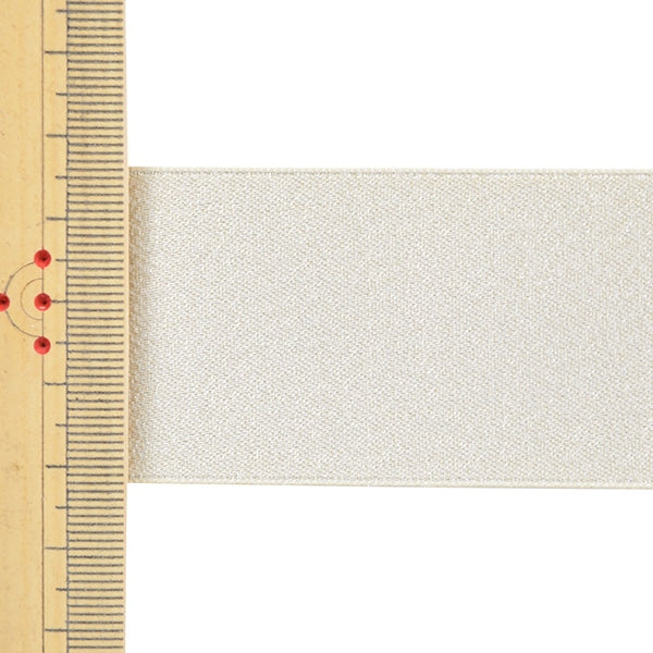 الشريط 『تُباع بقطعة واحدة من لؤلؤ الساتان』الشريط العرض تقريبًا 3.8 سم × اللفة 3 م رقم 824 كريم 58867 بوصة