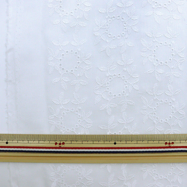 【数量5から】 生地 『綿レース サークルリーフ ホワイト N0842091-1』