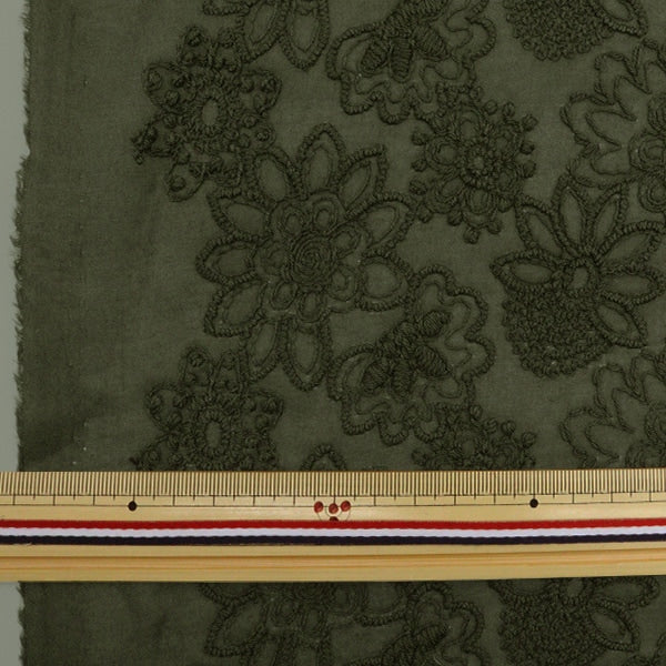 【数量5から】 生地 『綿レース フラワー カーキ N0833082-1H』