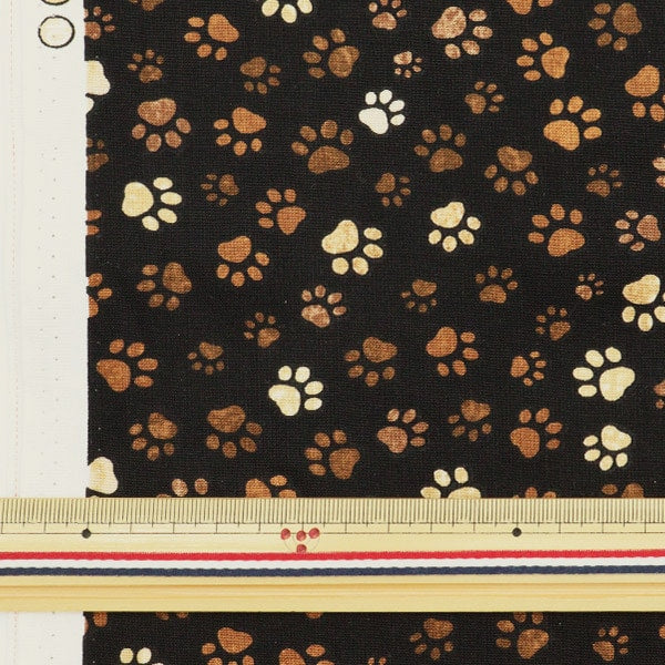 【数量5から】 生地 『インクジェットプリント 足跡 C1846-MUD』 USAコットン