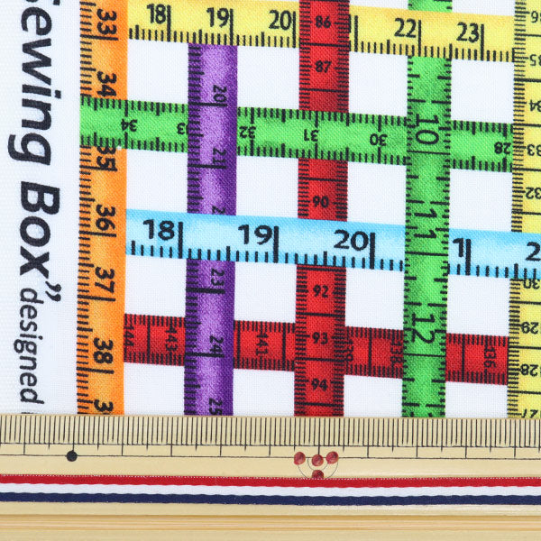 【数量5から】 生地 『USAコットンソーイングボックス メジャー柄 9955-01』