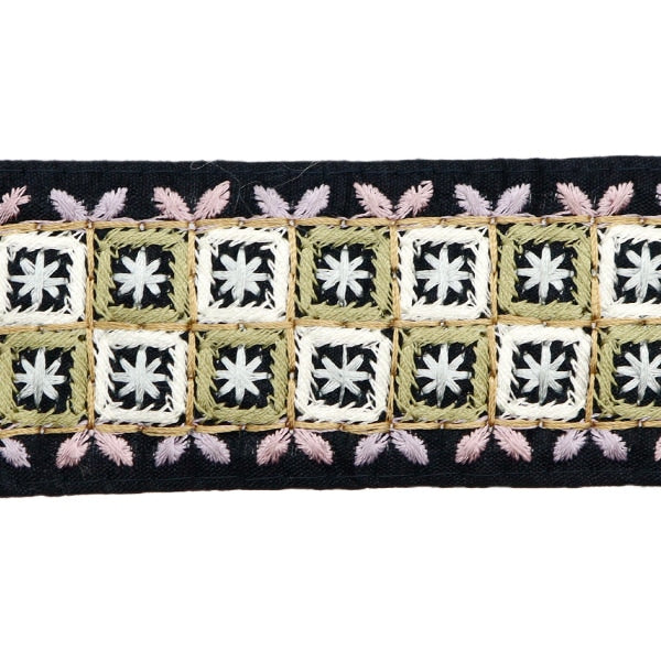 【数量5から】 手芸ブレード 『2024 インド刺繍ブレード ブラック×パープル M-114A』