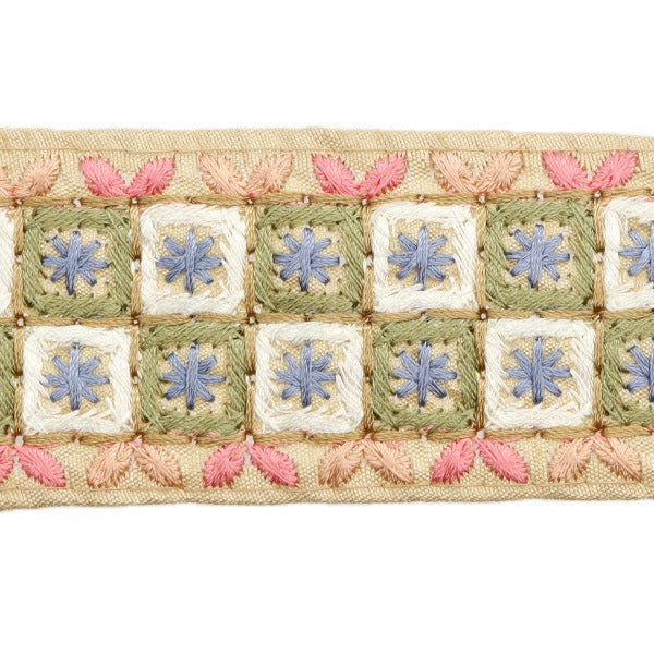 【数量5から】 手芸ブレード 『2024 インド刺繍ブレード ベージュ×ピンク M-114J』