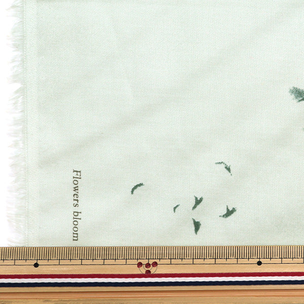 [Quantità a partire da 5] Tessuto "Fiori di seta di cotone Bloom EGX-11260-1c" KOKKA