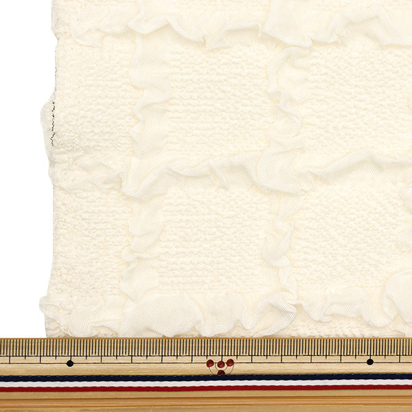 生地 『エンボス格子 トレンドファブリック カットクロス 約115cm×50cm オフホワイト TF-76C-OW』 KIYOHARA 清原