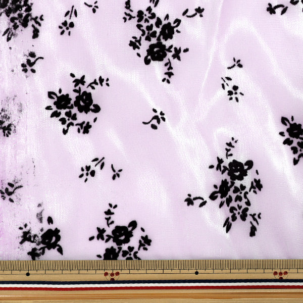 [Anzahl ab 5] Stoff "„Organdy Flocky Black Flower Purple FL-FLBK-PP“
