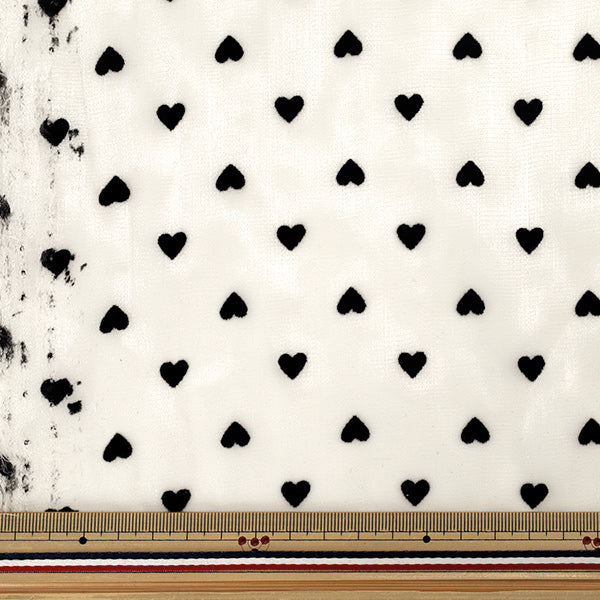 [Anzahl ab 5] Stoff "„Organdy Flocky Black Heart Elfenbein FL-HTBK-IV“
