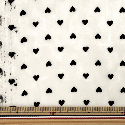 [Anzahl ab 5] Stoff "„Organdy Flocky Black Heart Elfenbein FL-HTBK-IV“