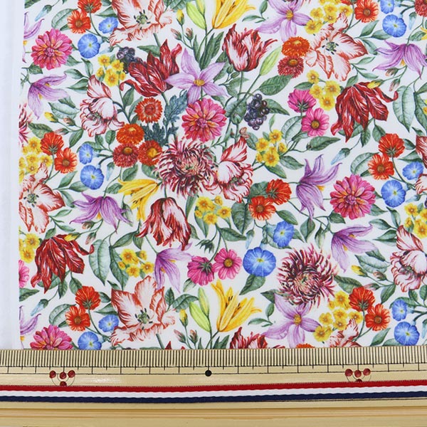 [Dalla quantità 5] Tessuto "Liberty Liberty Print tana de pelouse Royal Garland 3631213-C" Liberty Japan