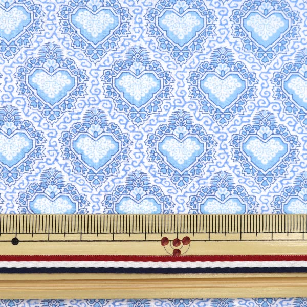 [来自数量5] 织物 "自由自由印刷 塔纳草坪 红心之王3632107-22CT" Liberty Japan