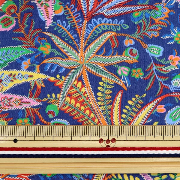 [来自数量5] 织物 "自由自由印刷 塔纳草坪 Adelfi Voyage 3632137-22bt" 日本自由