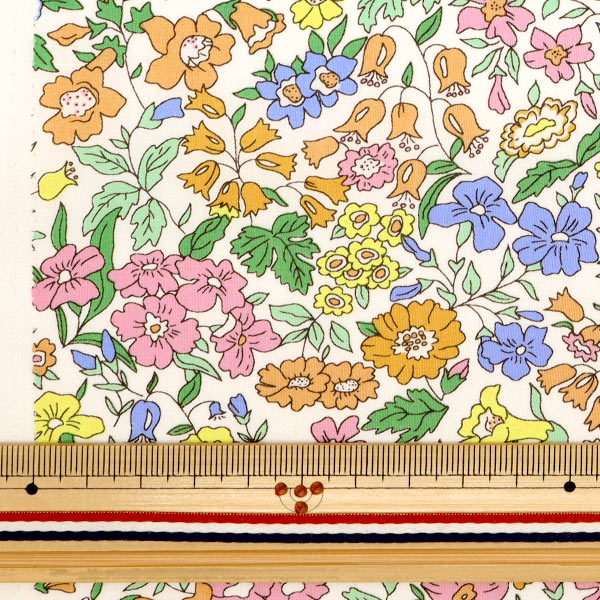 [De la quantité 5] Tissu "Tissu de la liberté Pelouse Tana Emma Amelia DC32597-D" Liberty Japan