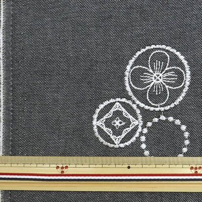 【数量5から】 生地 『デニム 刺繍サークル柄 紺 YKA-81000-2A』 KOKKA コッカ