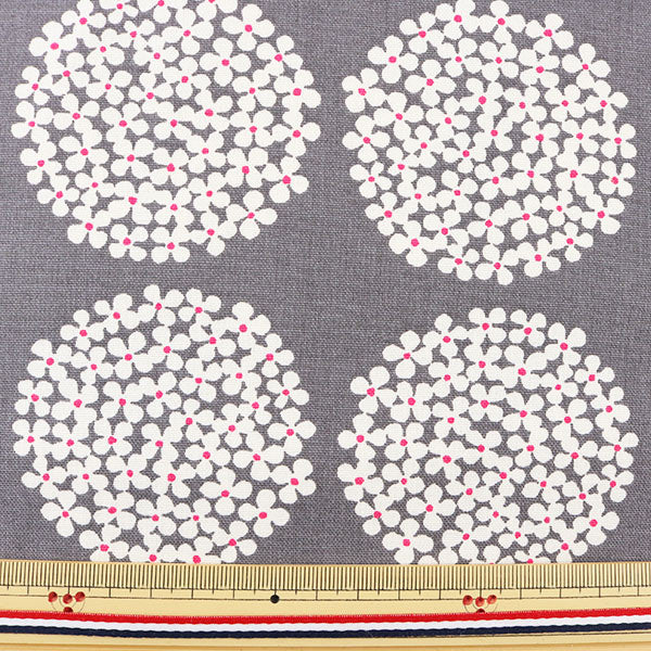 [Quantity from 5] Fabric “Uhayako Cloth No. 10 Canvas Hydrangea Pattern UP5553-F Gray” COTTON KOBAYASHI