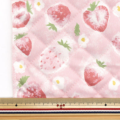 生地 『すごく水をはじく抗菌防臭超撥水ポリエステルキルト カットクロス 約128cm×80cm 水彩イチゴ ピンク CQHP-SC-SU-PK』