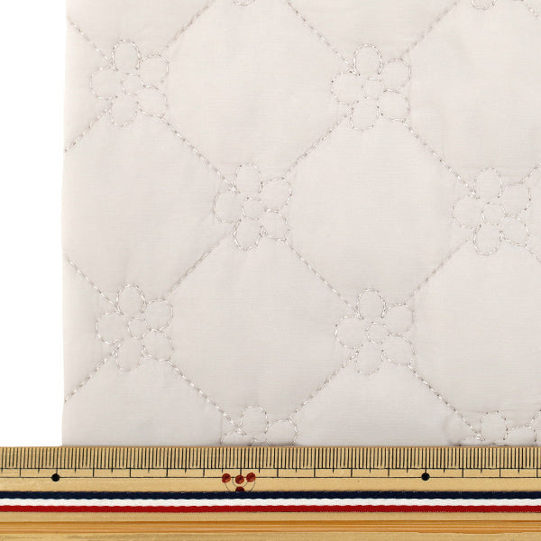 生地 『カジュアルキルトカットクロス フラワー小 約65×80cm ピンクベージュ CQ-CA-3PB』