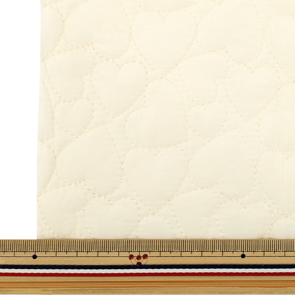 生地 『カジュアルキルトカットクロス ハート 約65×80cm ホワイト CQ-CA-4WH』