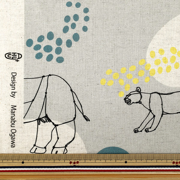 【数量5から】 生地 『HAyU 綿麻キャンバス African animals EGX-7720-1A』 KOKKA コッカ