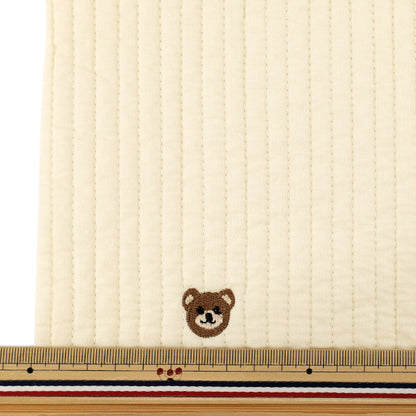 生地 『刺繍入りイブルキルト くまハート 約65×70cm アイボリー』