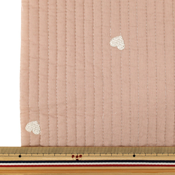 生地 『刺繍入りイブルキルト ハート 約65×70cm ピンク』
