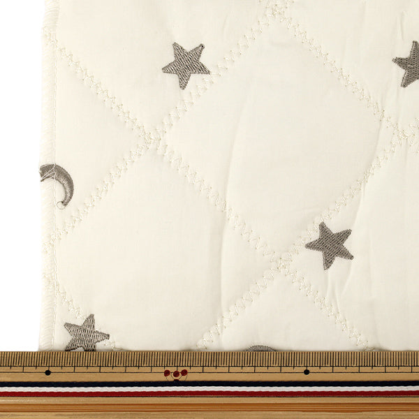 生地 『月星刺繍キルト カットクロス 約130×50cm ホワイト C-9519-A』