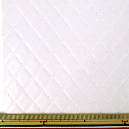 生地 『キルト風合皮カットクロス 約65cm×40cm ホワイト C40-2503-23』