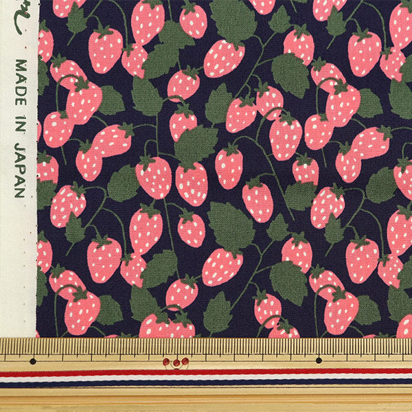 [Quantity from 5] Fabric “Broad Strawberry Runner Navy KTS6977-C" COTTON KOBAYASHI