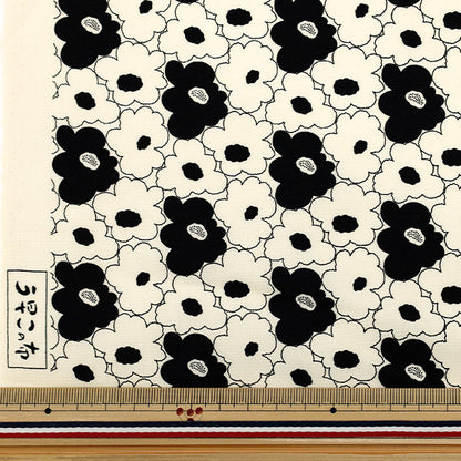 [الكمية من 5] الأقمشة “قماش أوهاياكو عريض صغير على شكل زهرة خوخ عاجي × أسود UP5984-B" COTTON KOBAYASHI