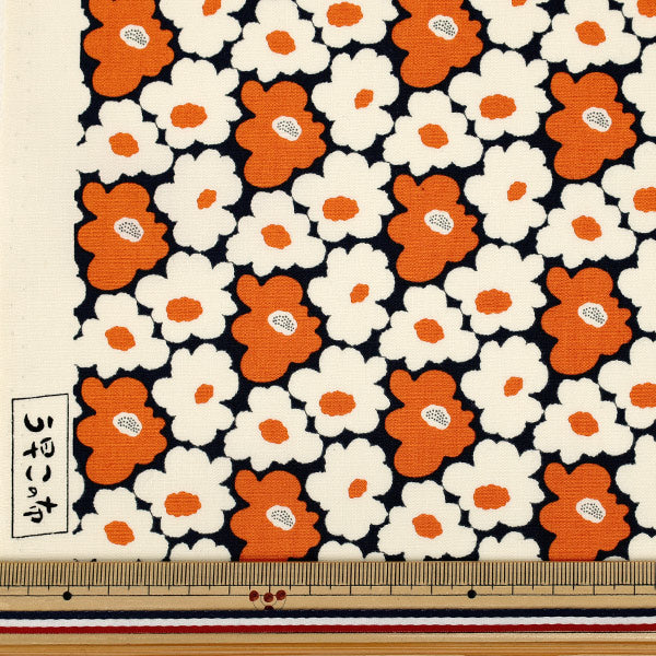 [Quantity from 5] Fabric “Uhayako Cloth Broad Mini Peach Flower Navy x Orange UP5984-G" COTTON KOBAYASHI