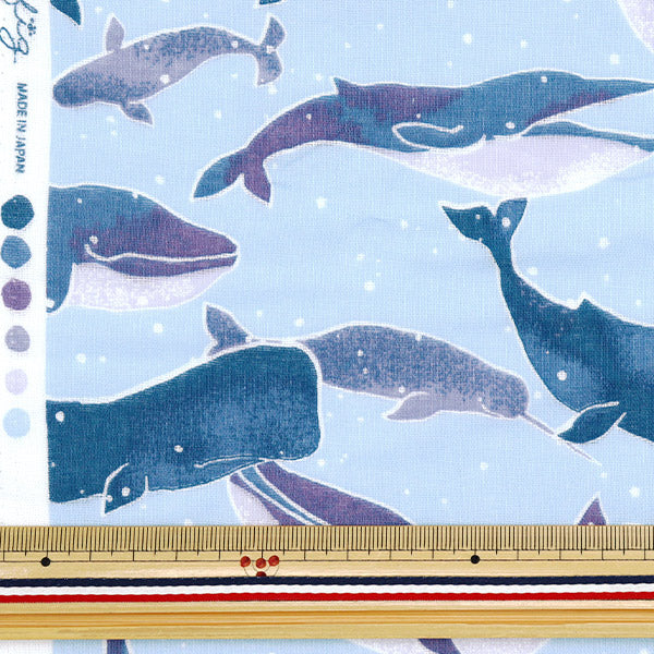 空飛ぶクジラ柄【オーダー生地見本】 Wガーゼプリント生地 クジラ柄 50cmカット｜手芸専門店クラフトハート