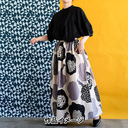 [Quantité à partir de 5] Tissu "Echino Cloud Flower Cotton Linen Canvas Kinari x Black Ekx-98120-20B" KOKKA