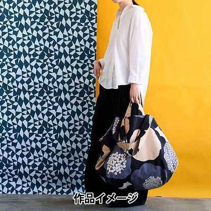 [Quantité à partir de 5] Tissu "Echino Cloud Flower Cotton Linen Canvas Black Ekx-98120-20D" KOKKA