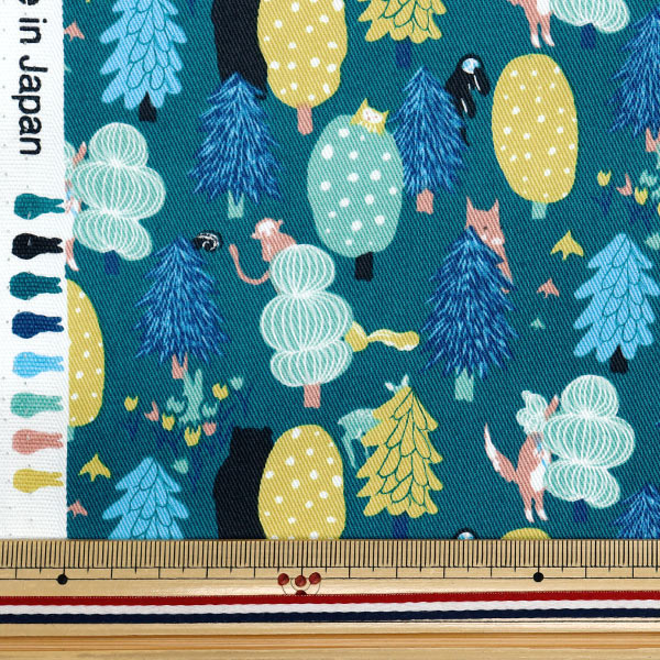 【数量5から】 生地 『ツイル 森のかくれんぼ グリーン CHTW-HID-GN』