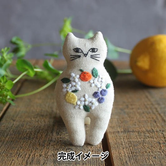 Embroidery kit "NEKOGAO embroidery brooch fruit lease PHC-124-2" PIECE Peace