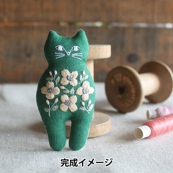 Embroidery kit "NEKOGAO embroidery brooch small flower PHC-124-3" PIECE Peace