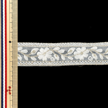 [الكمية تبدأ من 5] حرف اليدويةالزركشة "2023 زركشة التطريز الهندي أبيض X White 444a"