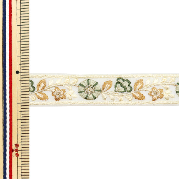 [Quantity starting from 5] HandicraftsTrim "2024 Indian embroidery trim Off-white x green M-483K"