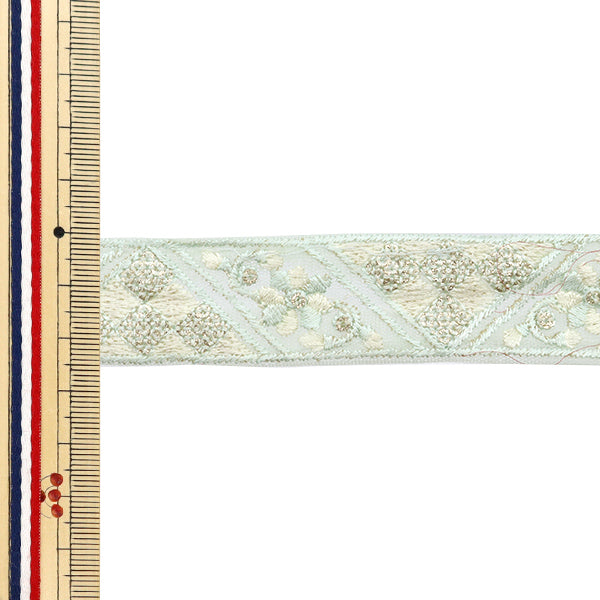 [Aus Menge 5] HandwerkBesätze "2024 Indischer Stickereibesatz Grün x weiß 46228a"