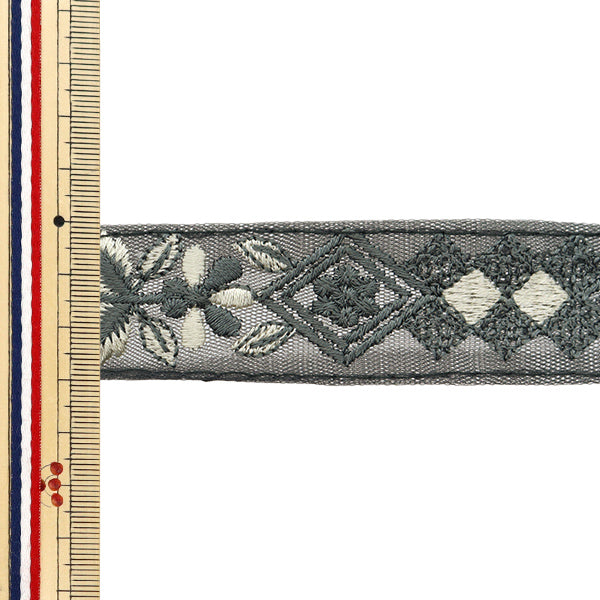 【数量5から】 手芸ブレード 『2024 インド刺繍ブレード グレー×ホワイト 2163D』