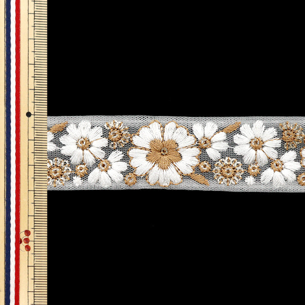[Quantity starting from 5] HandicraftsTrim 『Indian embroidery trim Approx. 3cm wide White M-1209J"