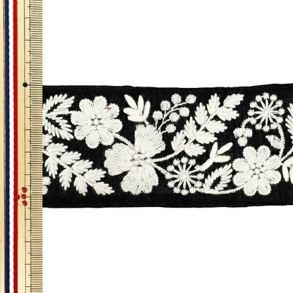 [Quantité à partir de 5] artisanatGarniture "2025 Garniture de broderie indienne Env. 5,5 cm de large noir x blanc M-891H"