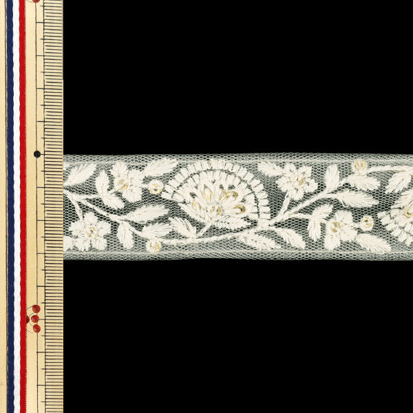 【数量5から】 手芸ブレード 『2025インド刺繍ブレード 約3.2cm幅 グリーン×ホワイト M-1091F』