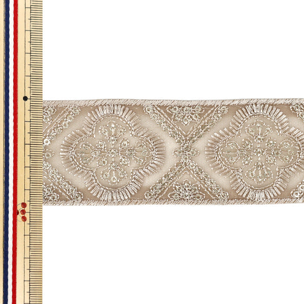 【数量5から】 手芸ブレード 『2025インド刺繍ブレード 約4.7cm幅 ベージュ M-5006J』